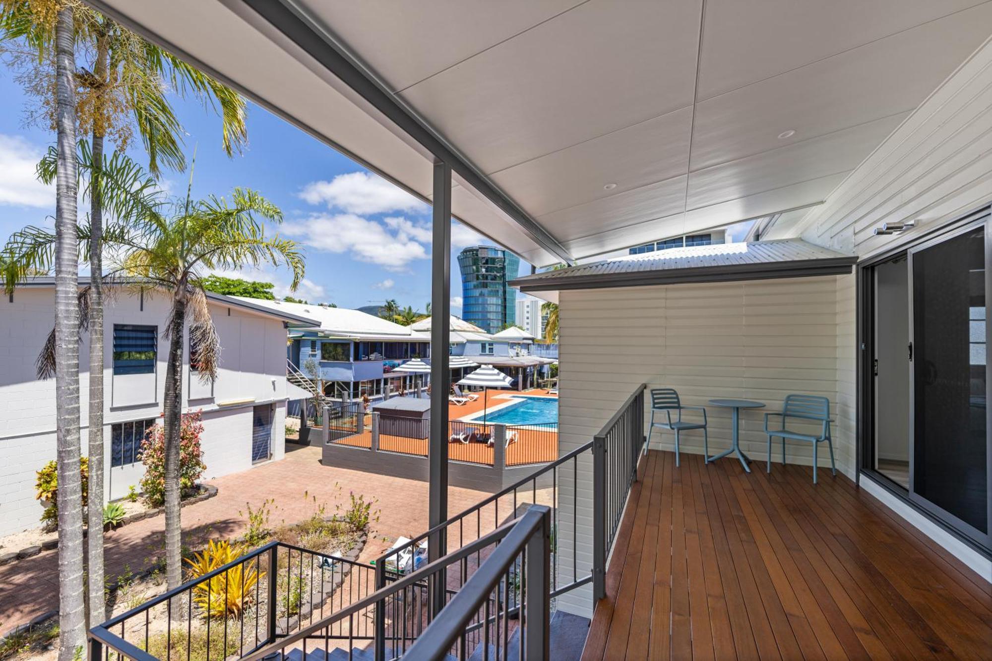 Caravella Backpackers Albergue Cairns Exterior foto