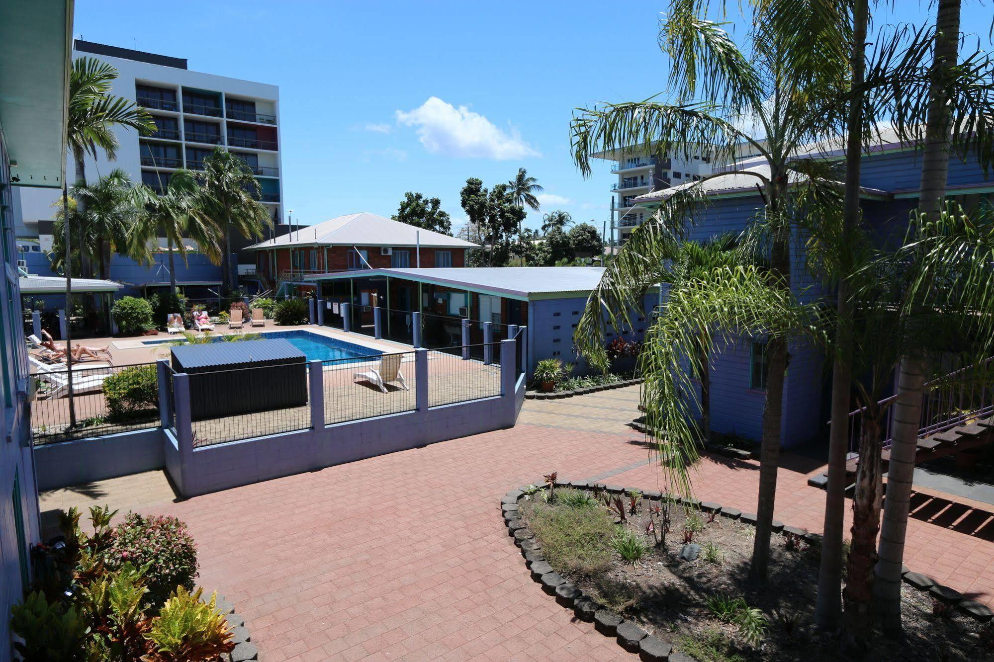 Caravella Backpackers Albergue Cairns Exterior foto