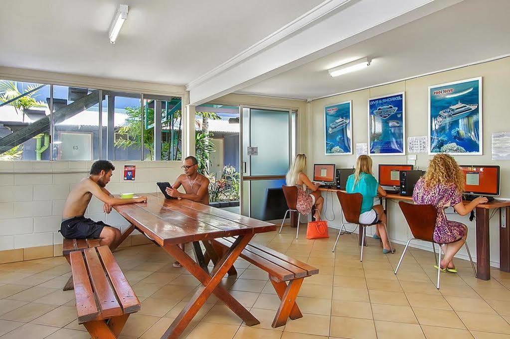 Caravella Backpackers Albergue Cairns Exterior foto