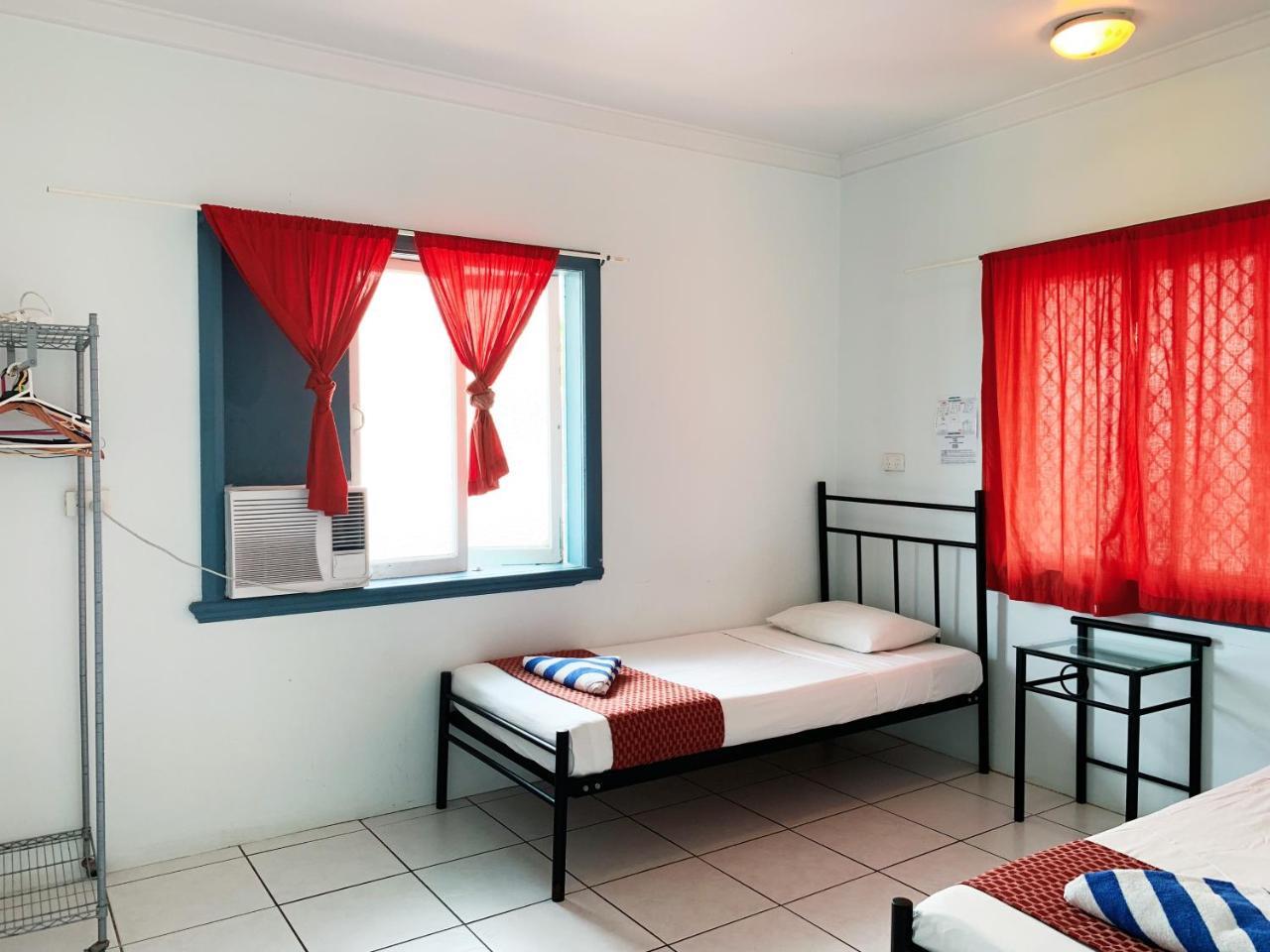 Caravella Backpackers Albergue Cairns Exterior foto